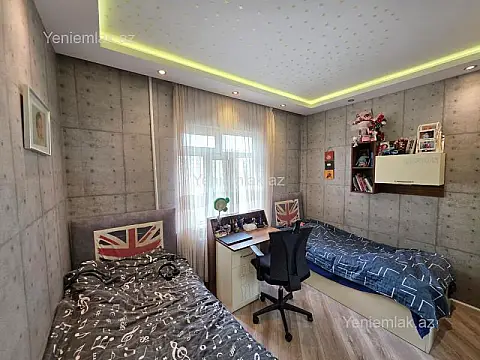 Satılır 3 otaqlı köhnə tikili 80 m²