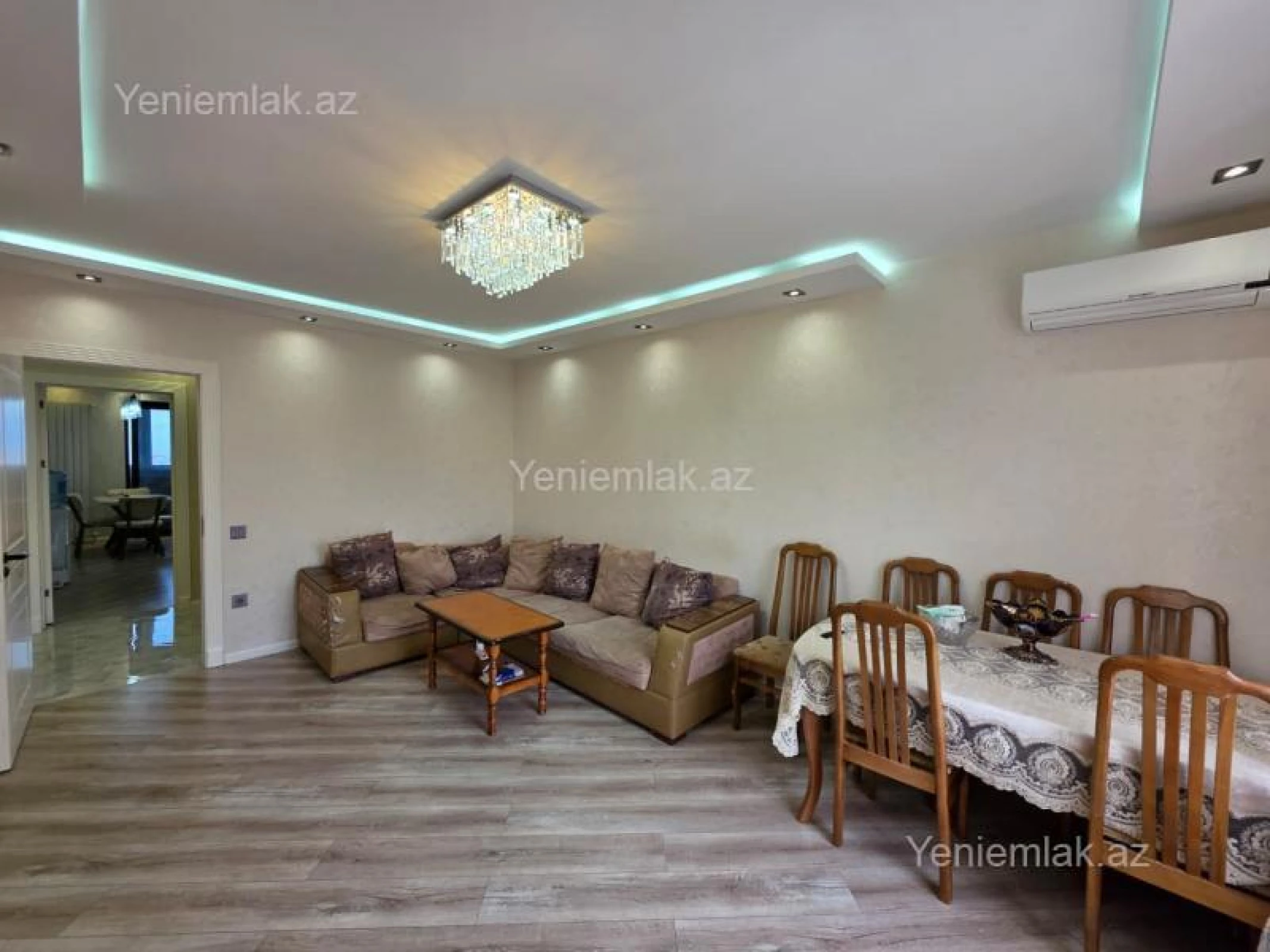 Satılır 3 otaqlı köhnə tikili 80 m²