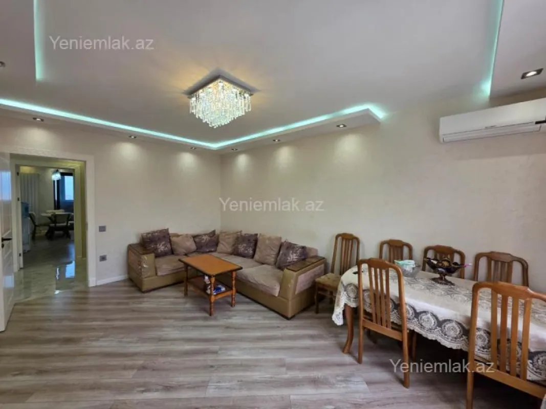 Satılır 3 otaqlı köhnə tikili 80 m²