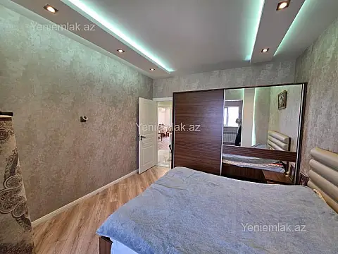 Satılır 3 otaqlı köhnə tikili 80 m²