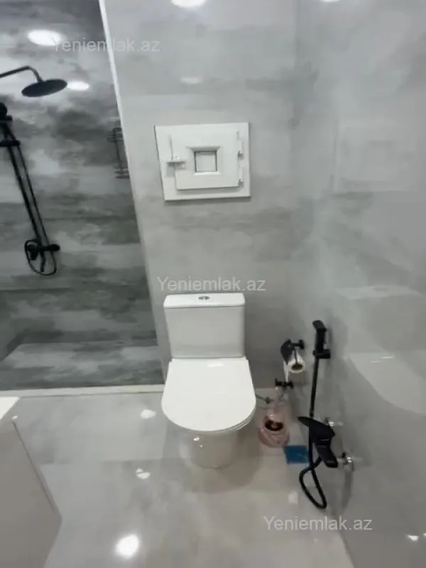 Satılır 2 otaqlı köhnə tikili 45 m²