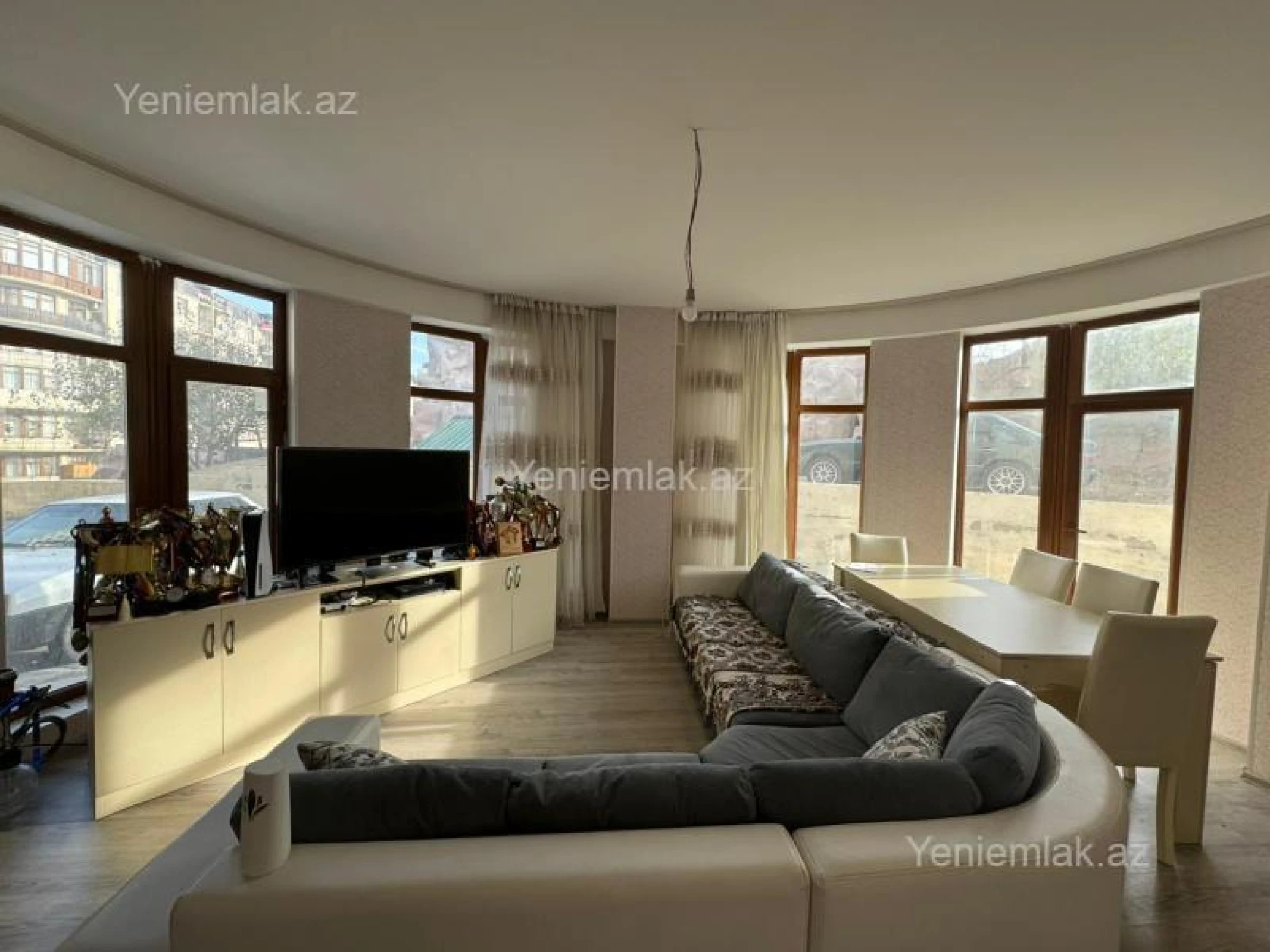 Satılır 2 otaqlı yeni tikili 68 m²