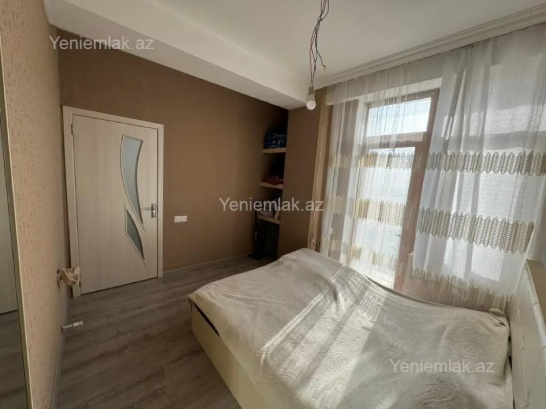 Satılır 2 otaqlı yeni tikili 68 m²