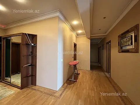 Satılır 4 otaqlı yeni tikili 185 m²