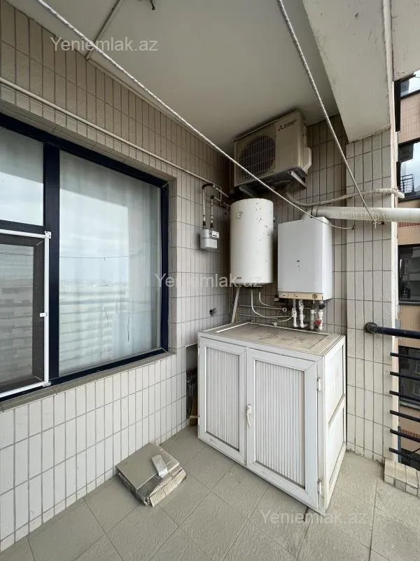 Satılır 4 otaqlı yeni tikili 185 m²