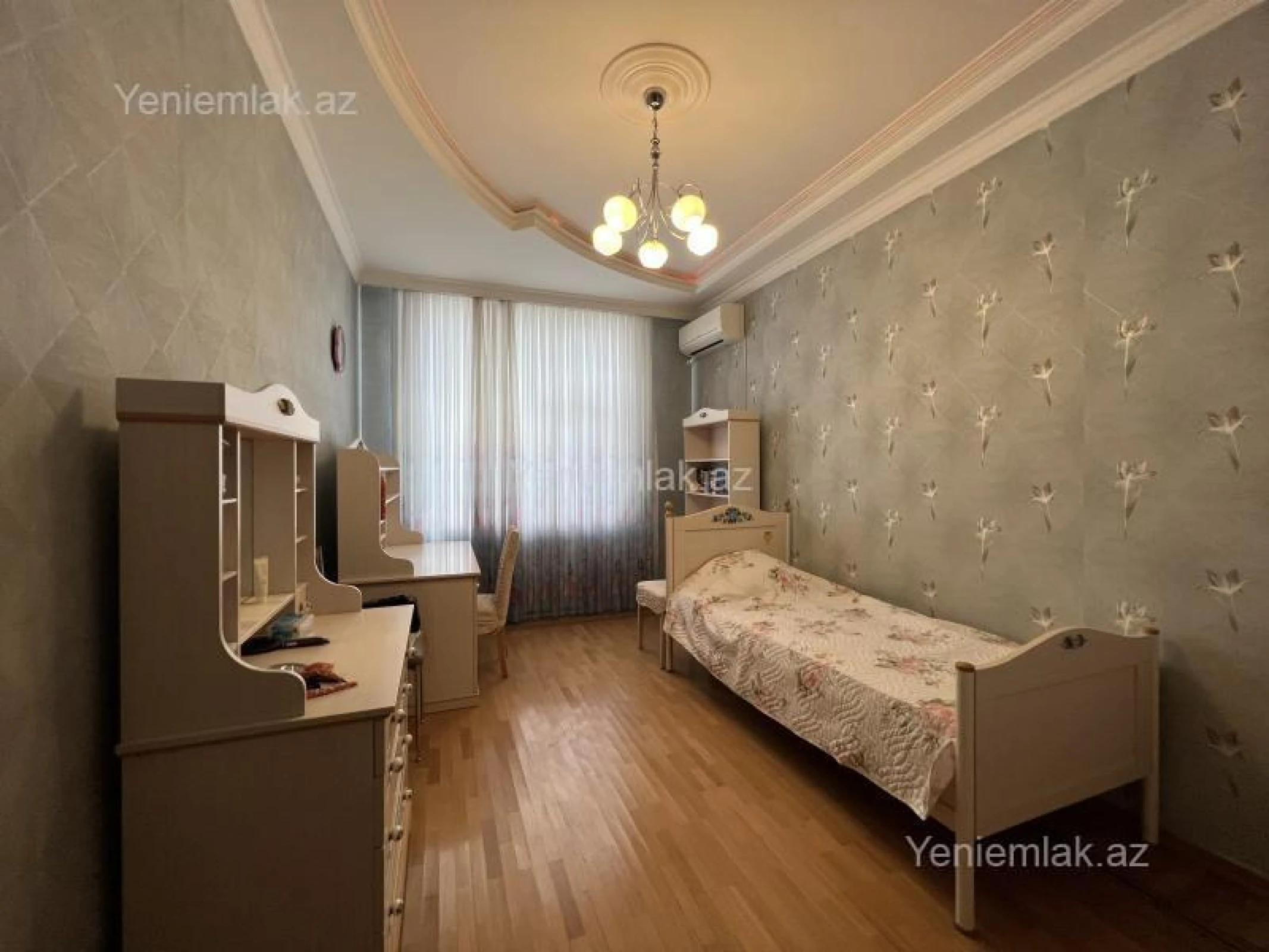 Satılır 4 otaqlı yeni tikili 185 m²