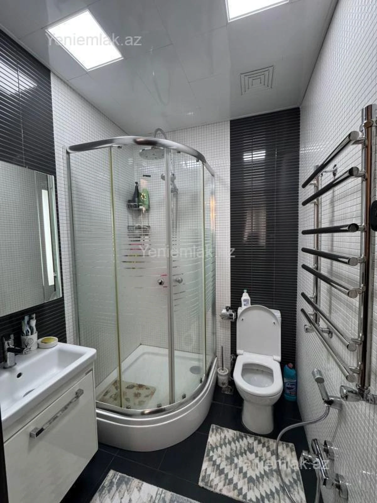 Satılır 3 otaqlı yeni tikili 160 m²