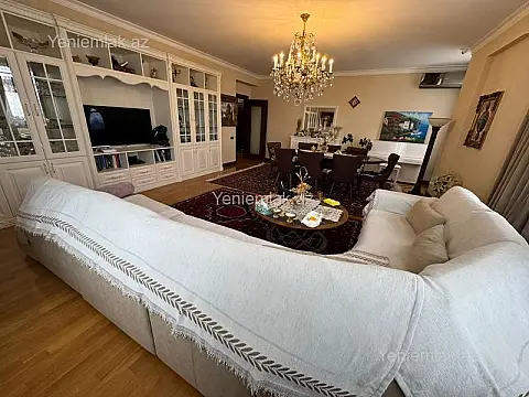 Satılır 3 otaqlı yeni tikili 160 m²