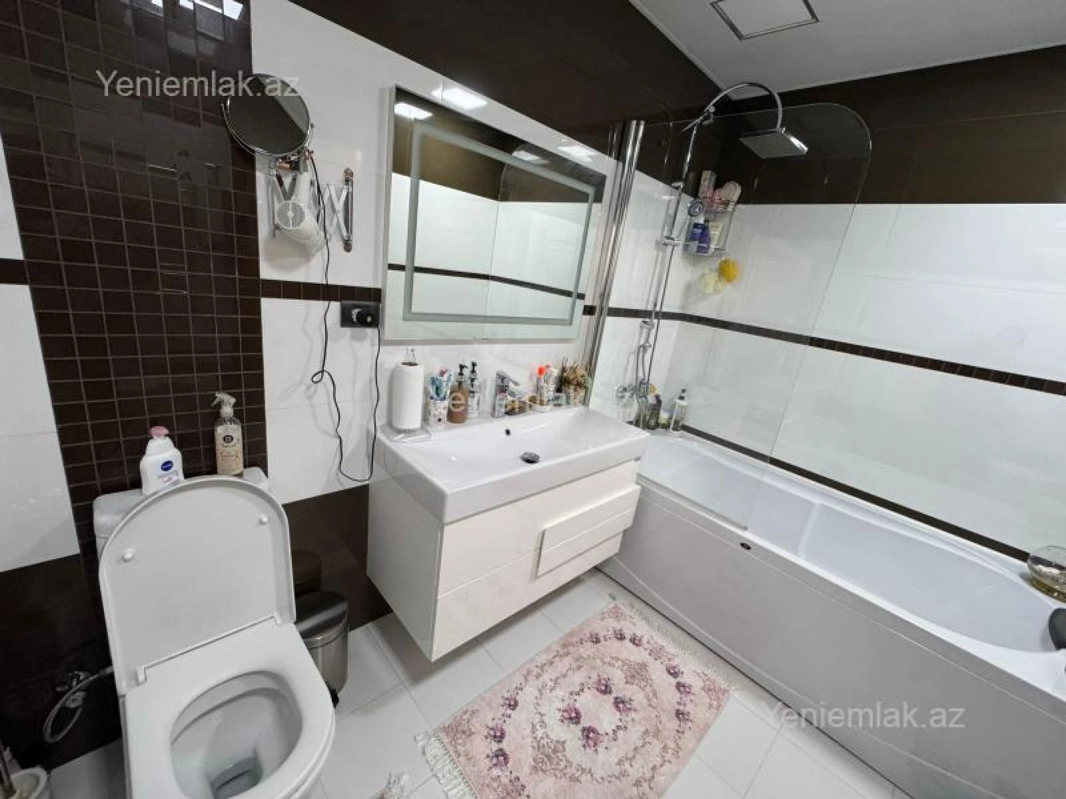 Satılır 3 otaqlı yeni tikili 160 m²