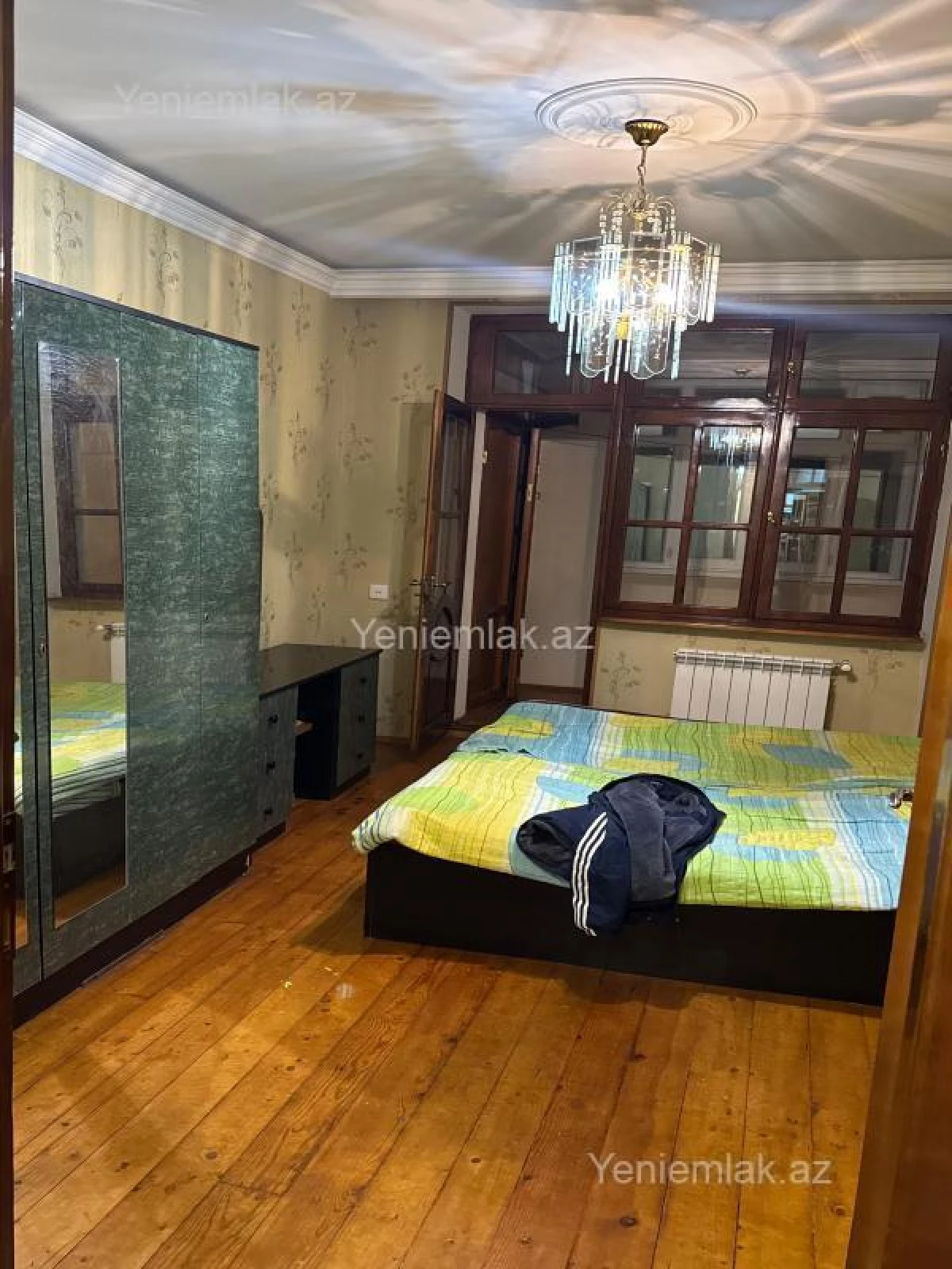 Satılır 4 otaqlı köhnə tikili 90 m²