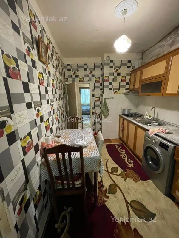 Satılır 3 otaqlı köhnə tikili 70 m²