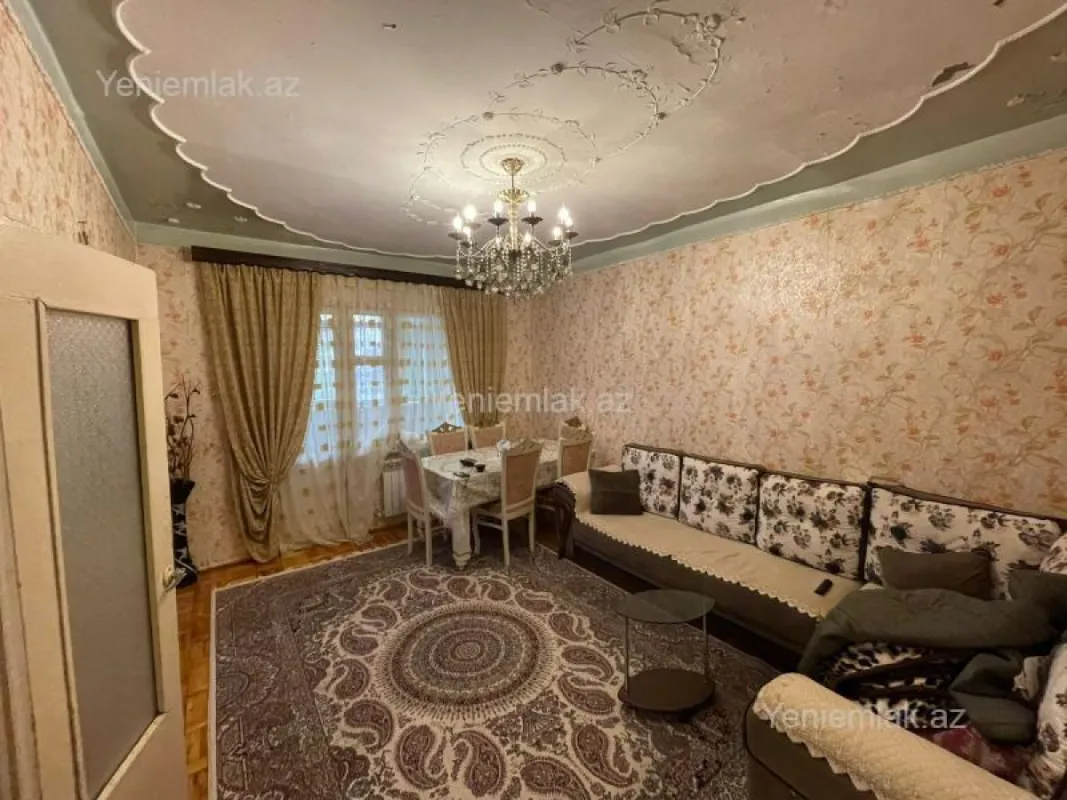 Satılır 3 otaqlı köhnə tikili 70 m²