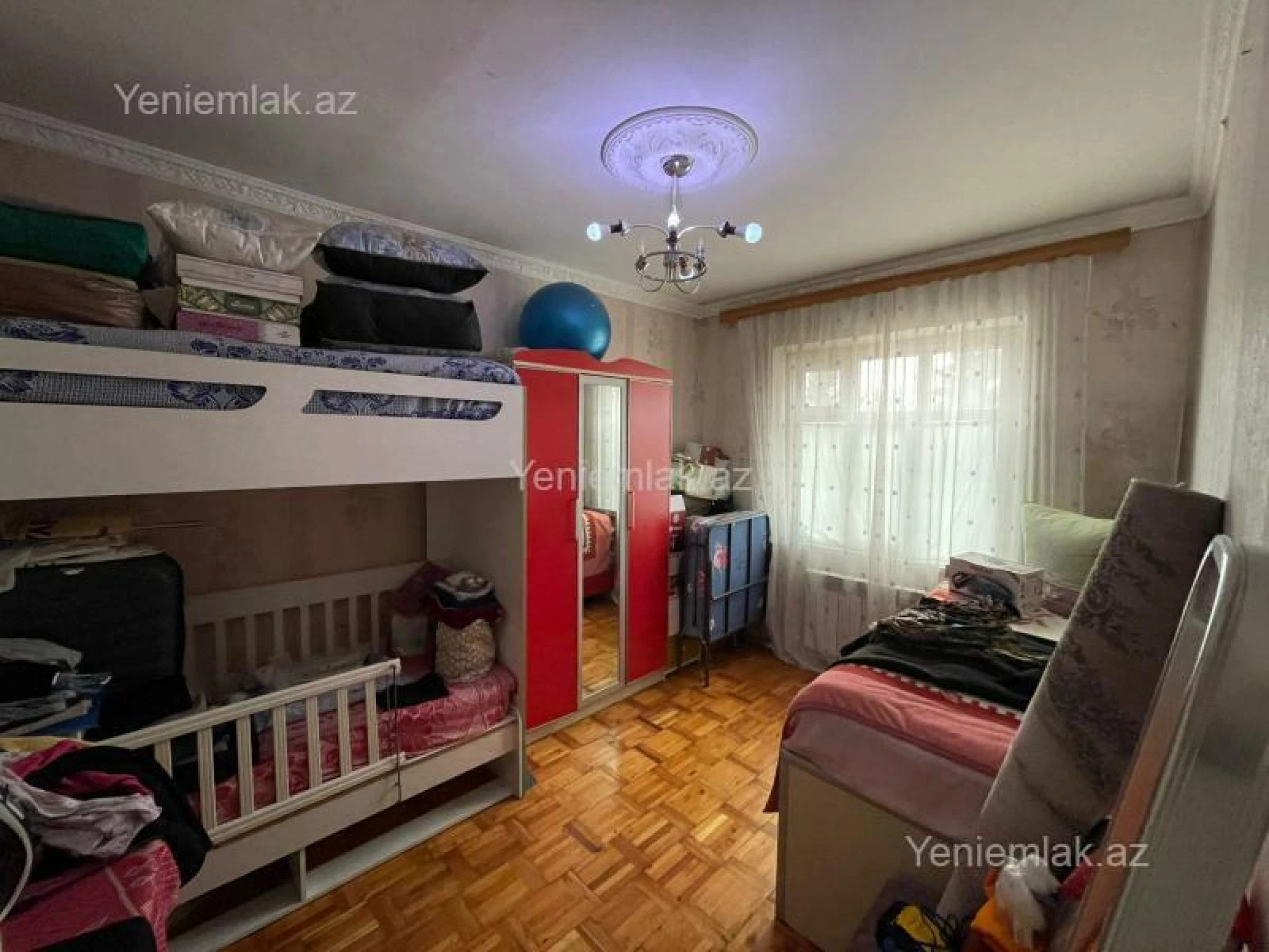 Satılır 3 otaqlı köhnə tikili 70 m²