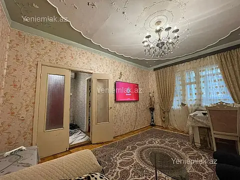 Satılır 3 otaqlı köhnə tikili 70 m²