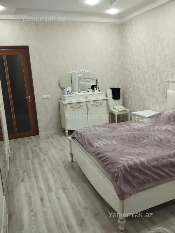 Satılır 2 otaqlı yeni tikili 94 m²