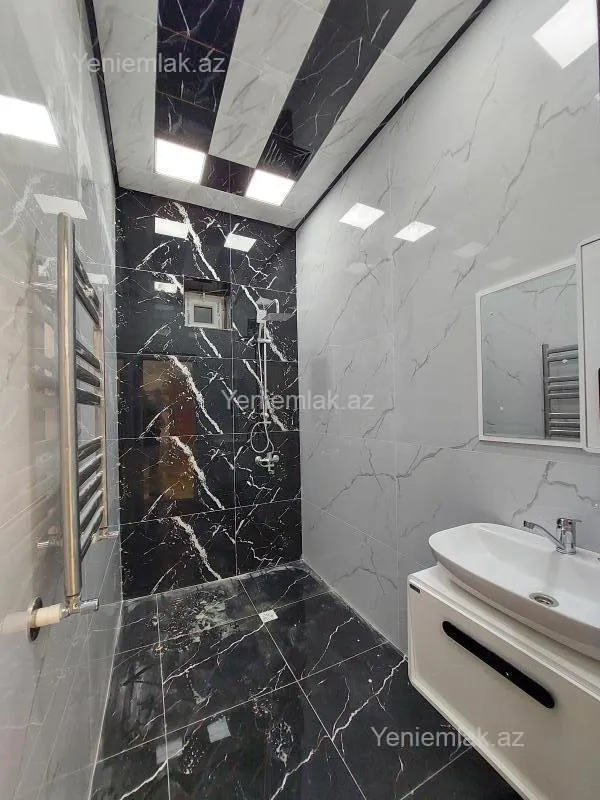 Satılır 4 otaqlı həyət evi 124 m²