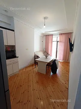 Satılır 3 otaqlı yeni tikili 60 m²