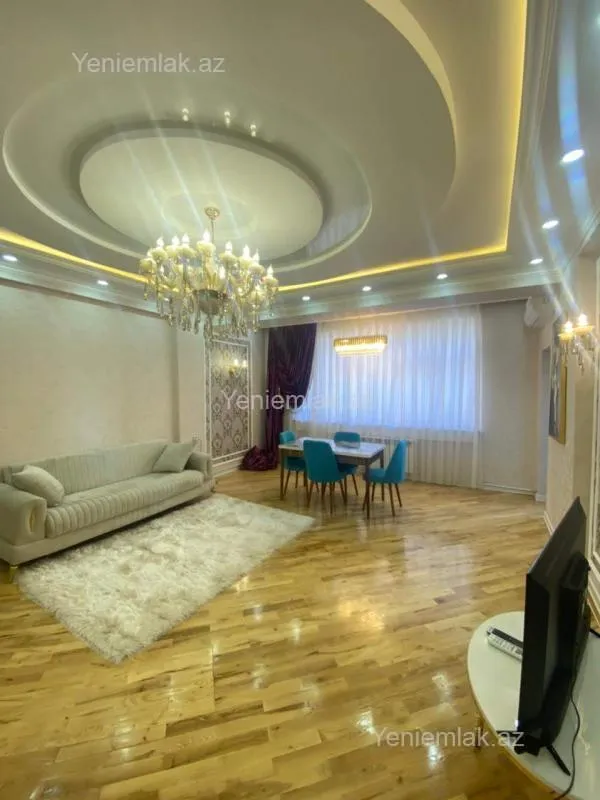 Satılır 2 otaqlı yeni tikili 76 m²