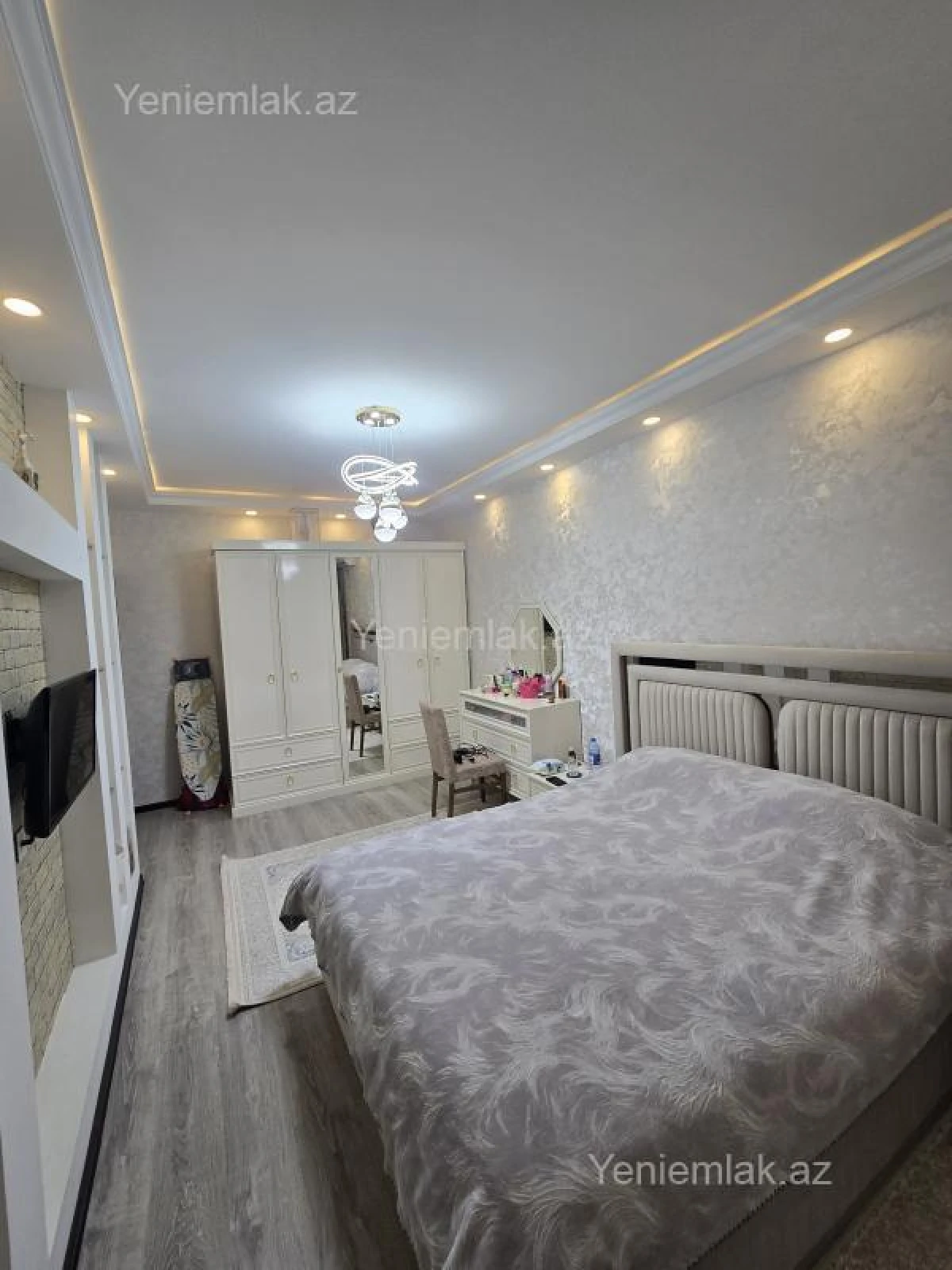 Satılır 3 otaqlı köhnə tikili 80 m²