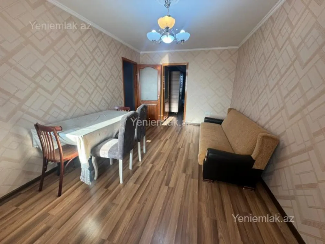 Satılır 2 otaqlı köhnə tikili 50 m²
