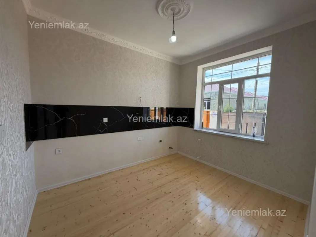 Satılır 4 otaqlı həyət evi 120 m²