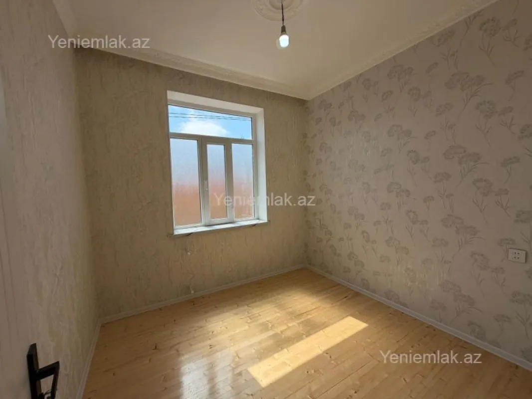 Satılır 4 otaqlı həyət evi 120 m²