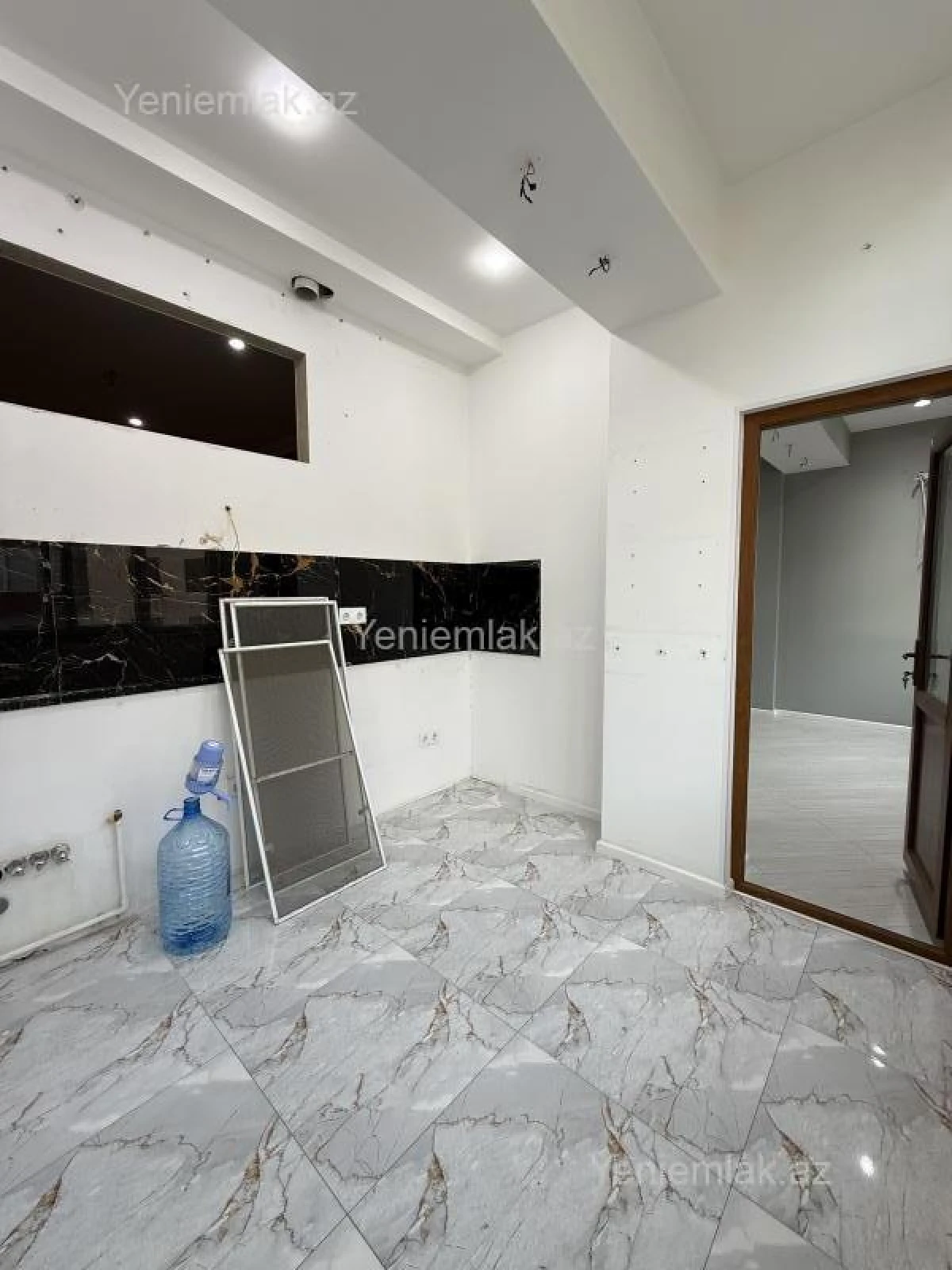Satılır 2 otaqlı yeni tikili 64 m²