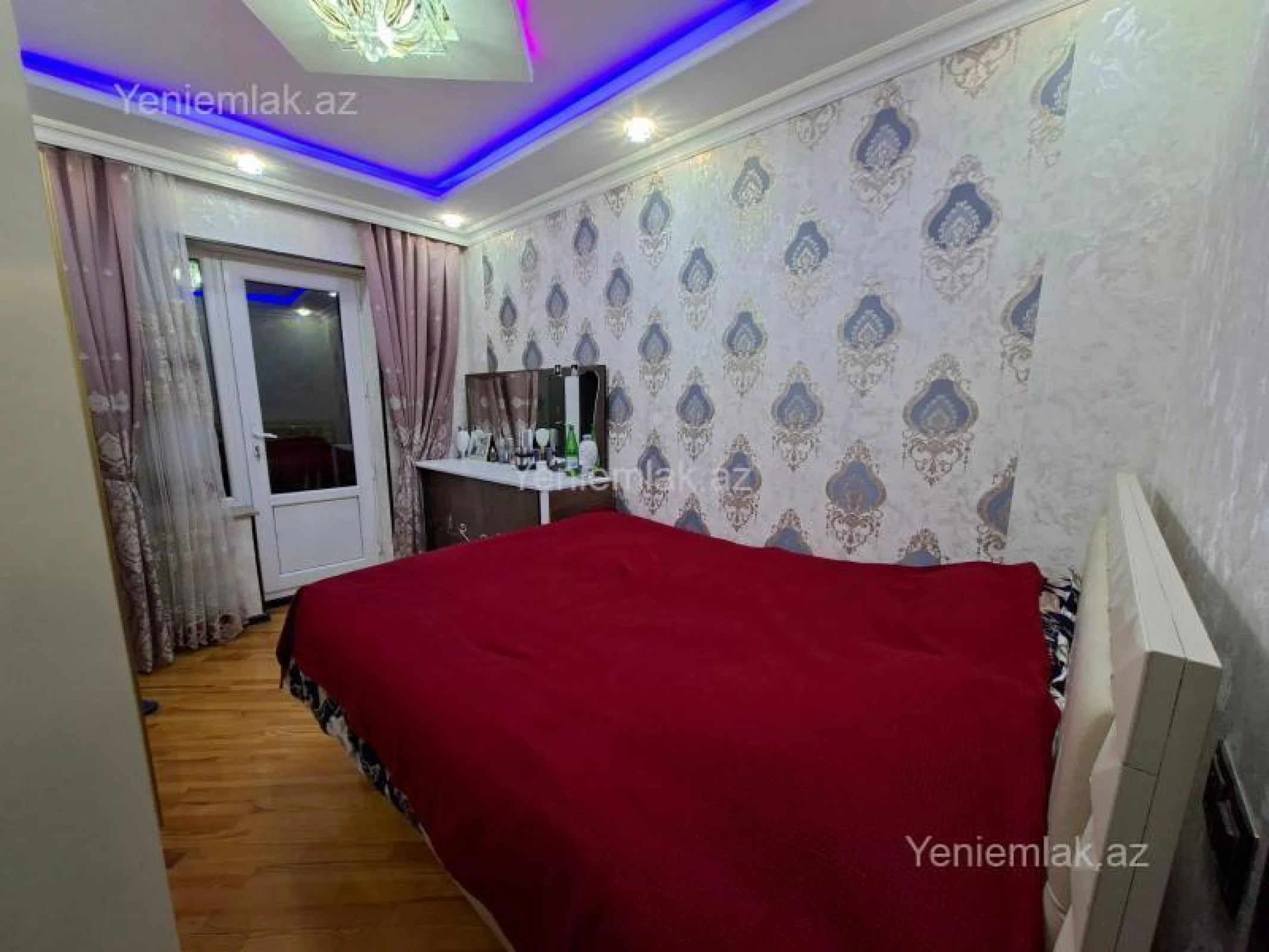 Satılır 3 otaqlı köhnə tikili 55 m²