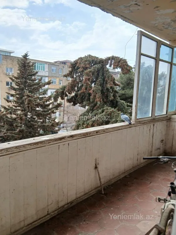 Satılır 3 otaqlı köhnə tikili 68 m²