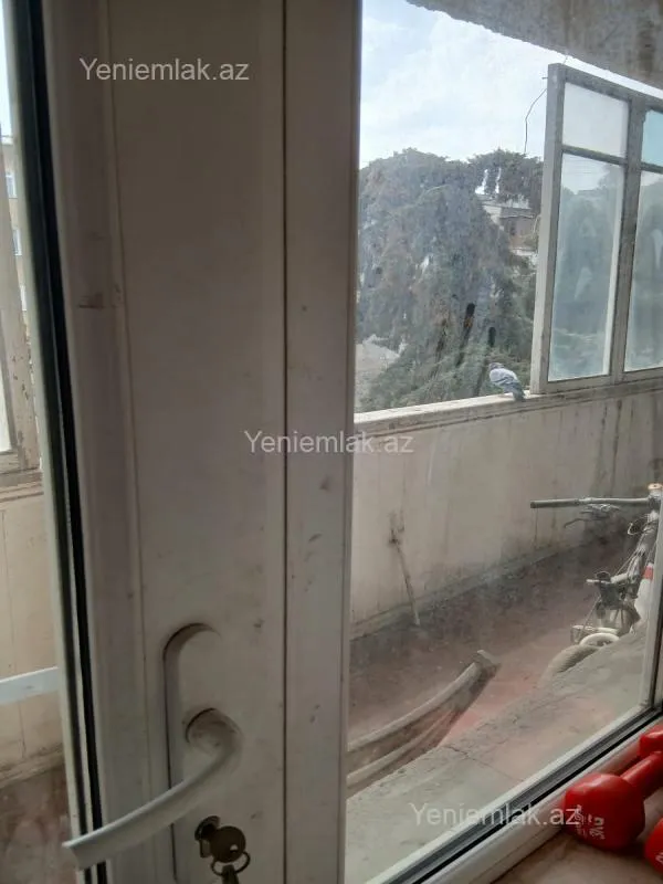 Satılır 3 otaqlı köhnə tikili 68 m²