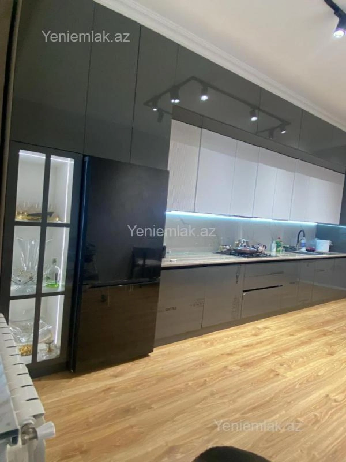 Satılır 4 otaqlı yeni tikili 143 m²