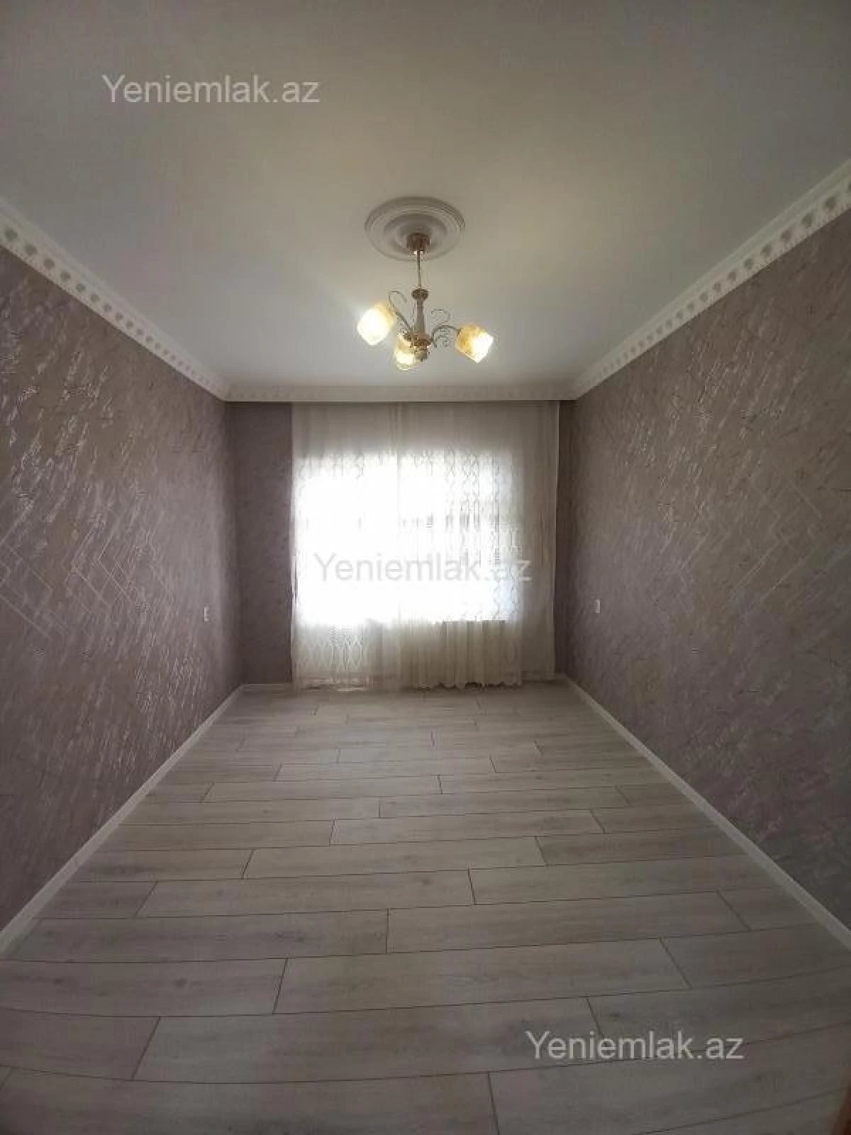 Satılır 3 otaqlı köhnə tikili 85 m²