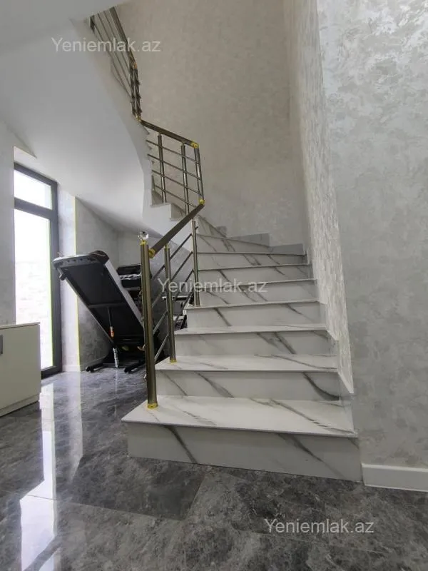 Satılır 4 otaqlı həyət evi 120 m²