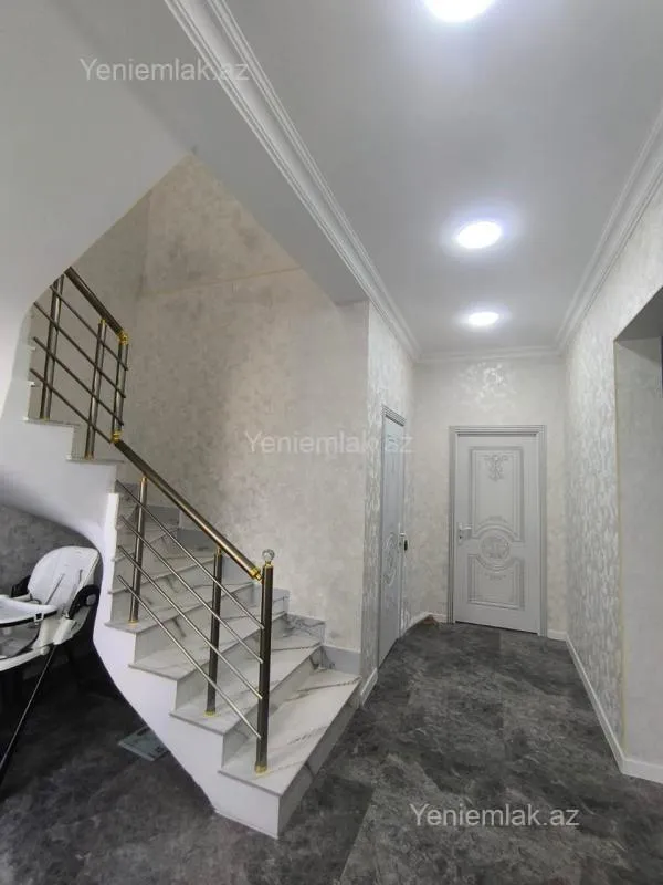 Satılır 4 otaqlı həyət evi 120 m²