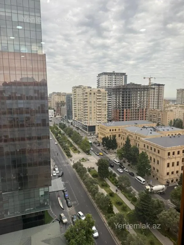 Satılır 2 otaqlı yeni tikili 90 m²