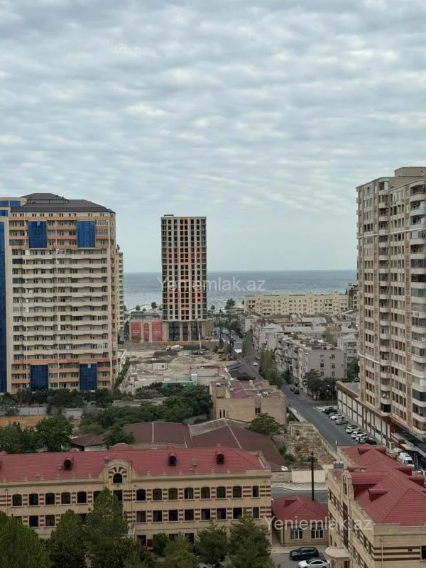 Satılır 2 otaqlı yeni tikili 90 m²