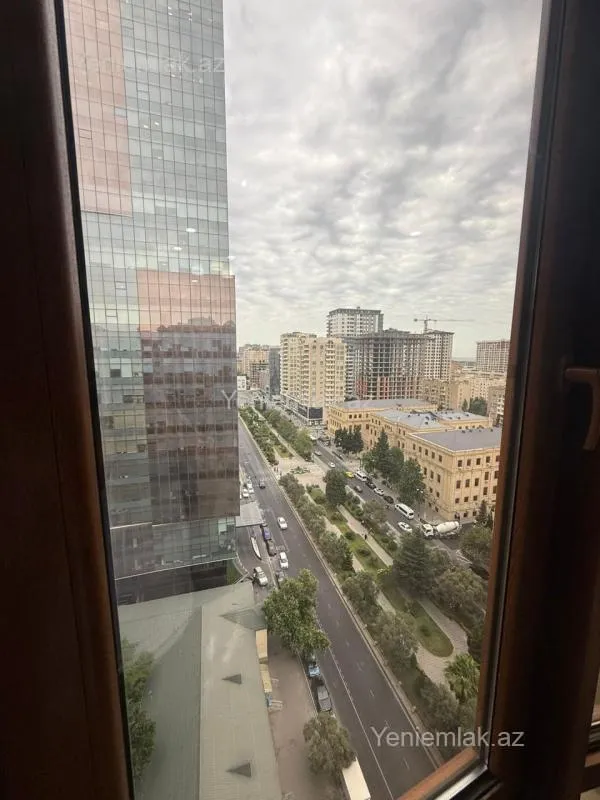 Satılır 2 otaqlı yeni tikili 90 m²