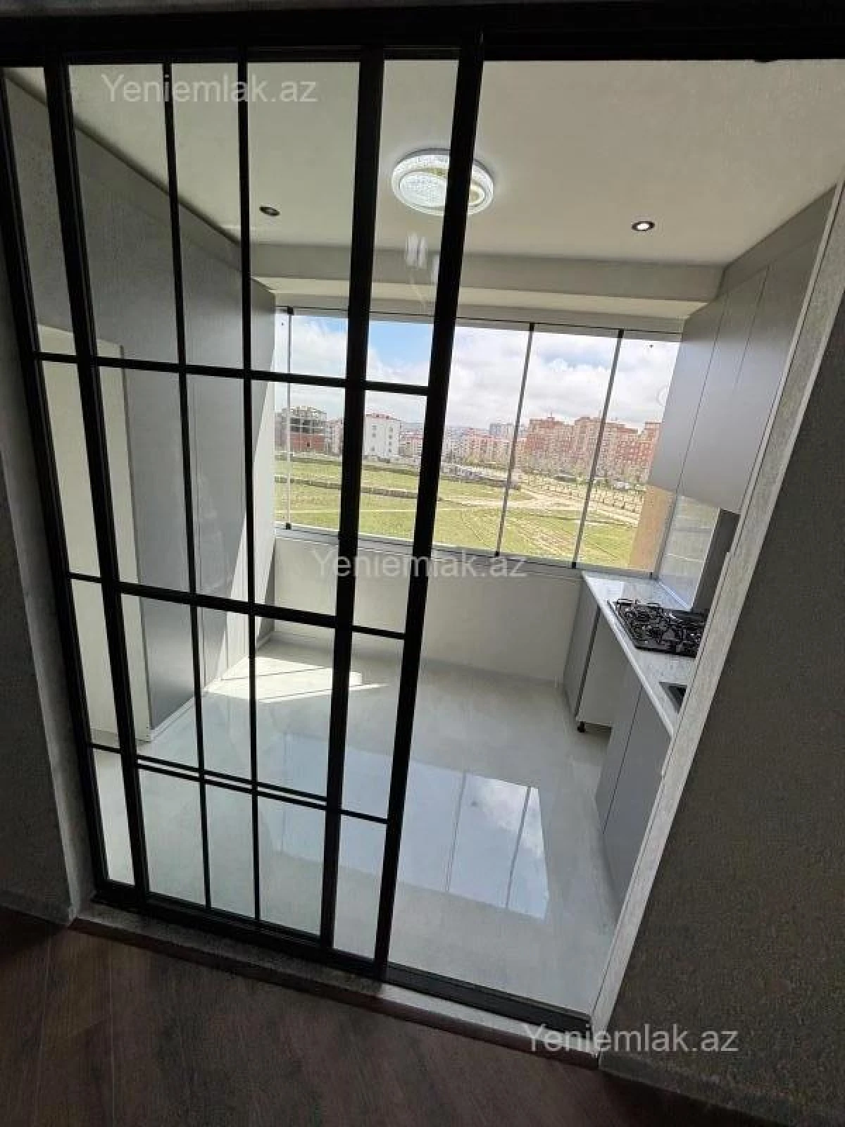 Satılır 3 otaqlı yeni tikili 70 m²