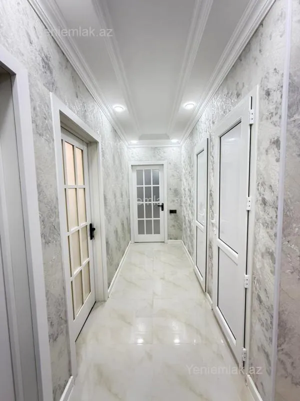 Satılır 3 otaqlı köhnə tikili 75 m²