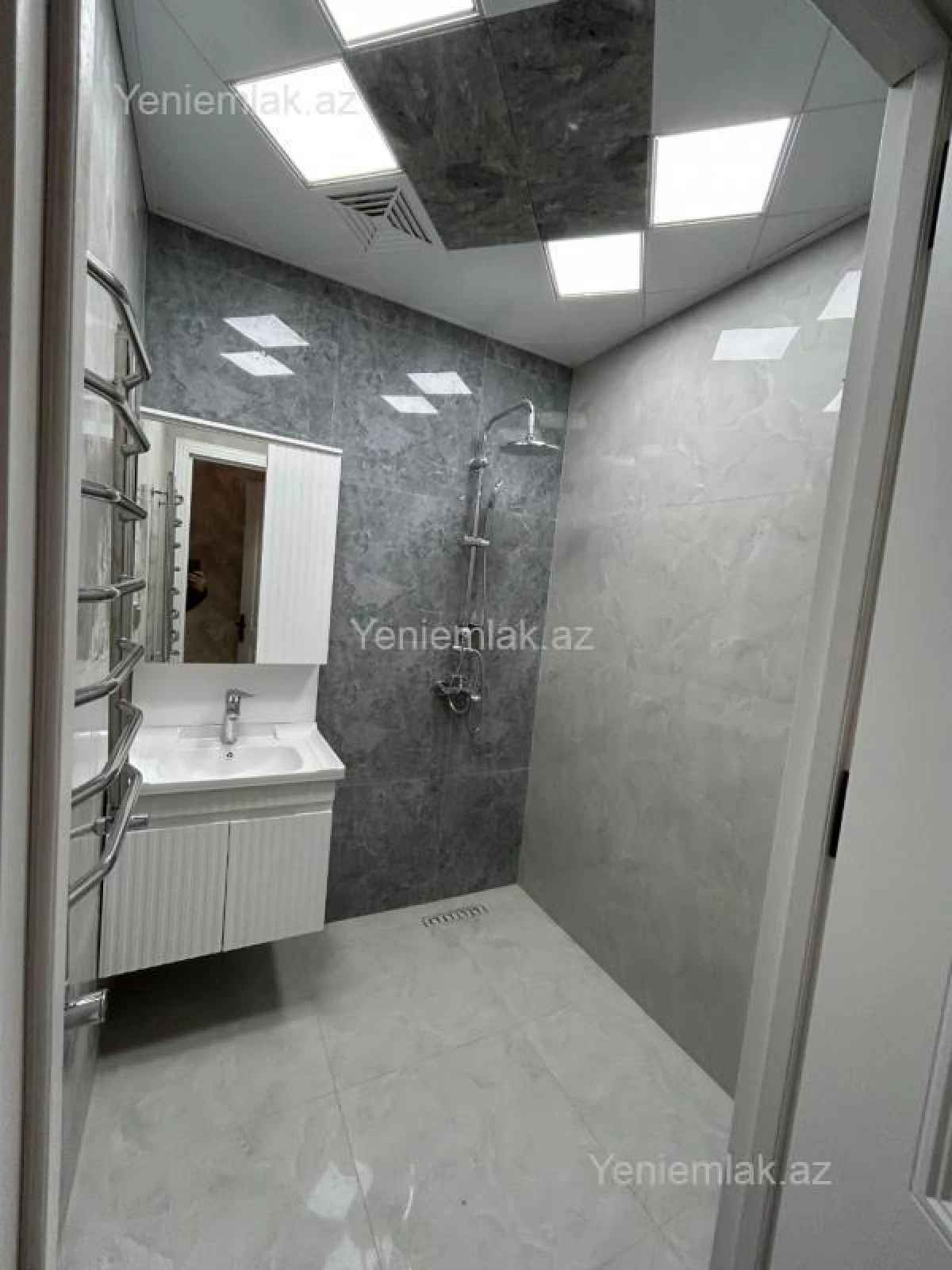 Satılır 2 otaqlı yeni tikili 70 m²