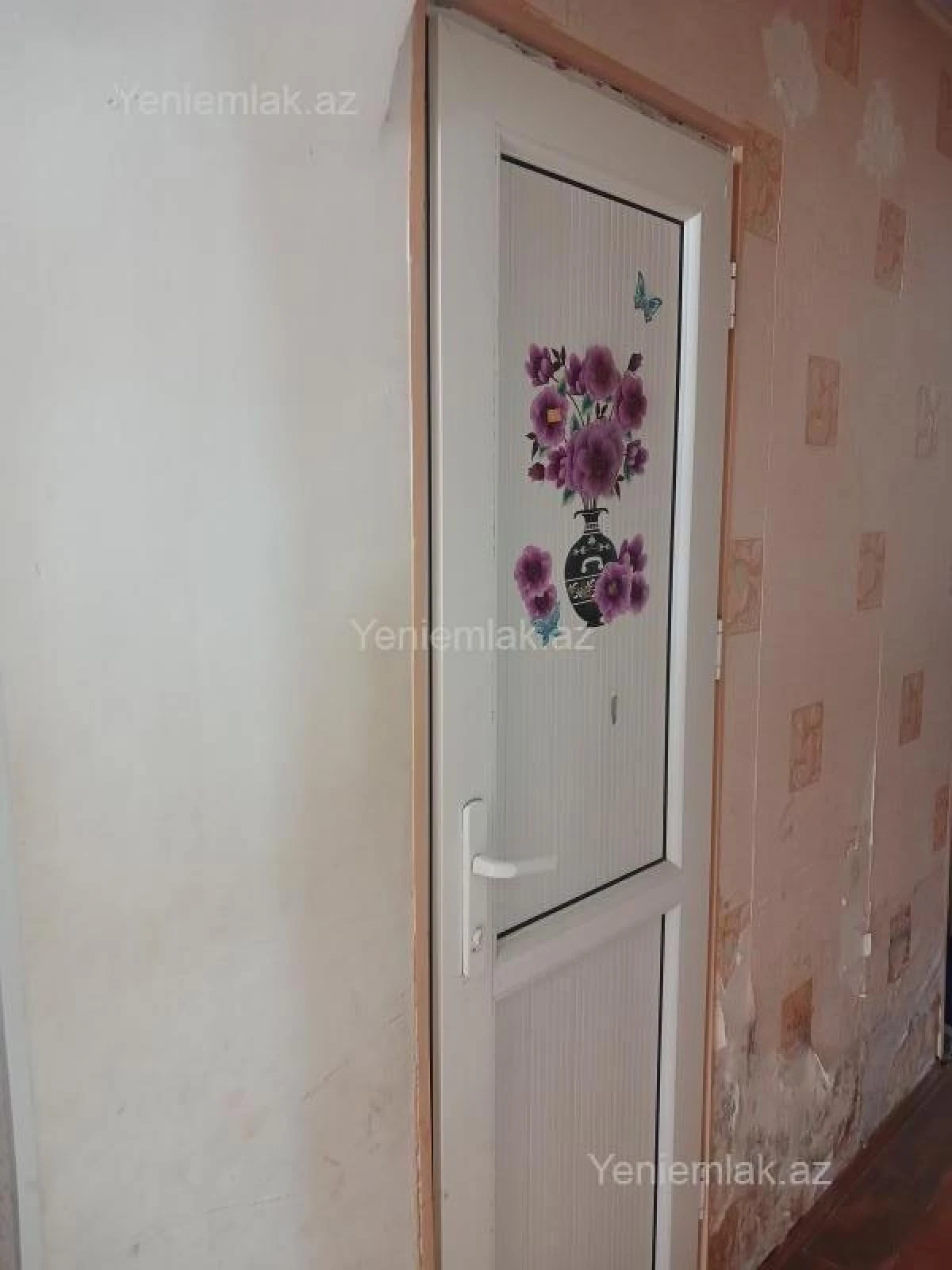 Satılır 1 otaqlı köhnə tikili 35 m²