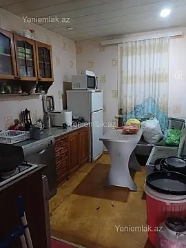 Satılır 1 otaqlı köhnə tikili 35 m²