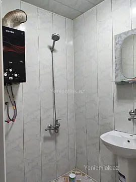Satılır 1 otaqlı köhnə tikili 35 m²