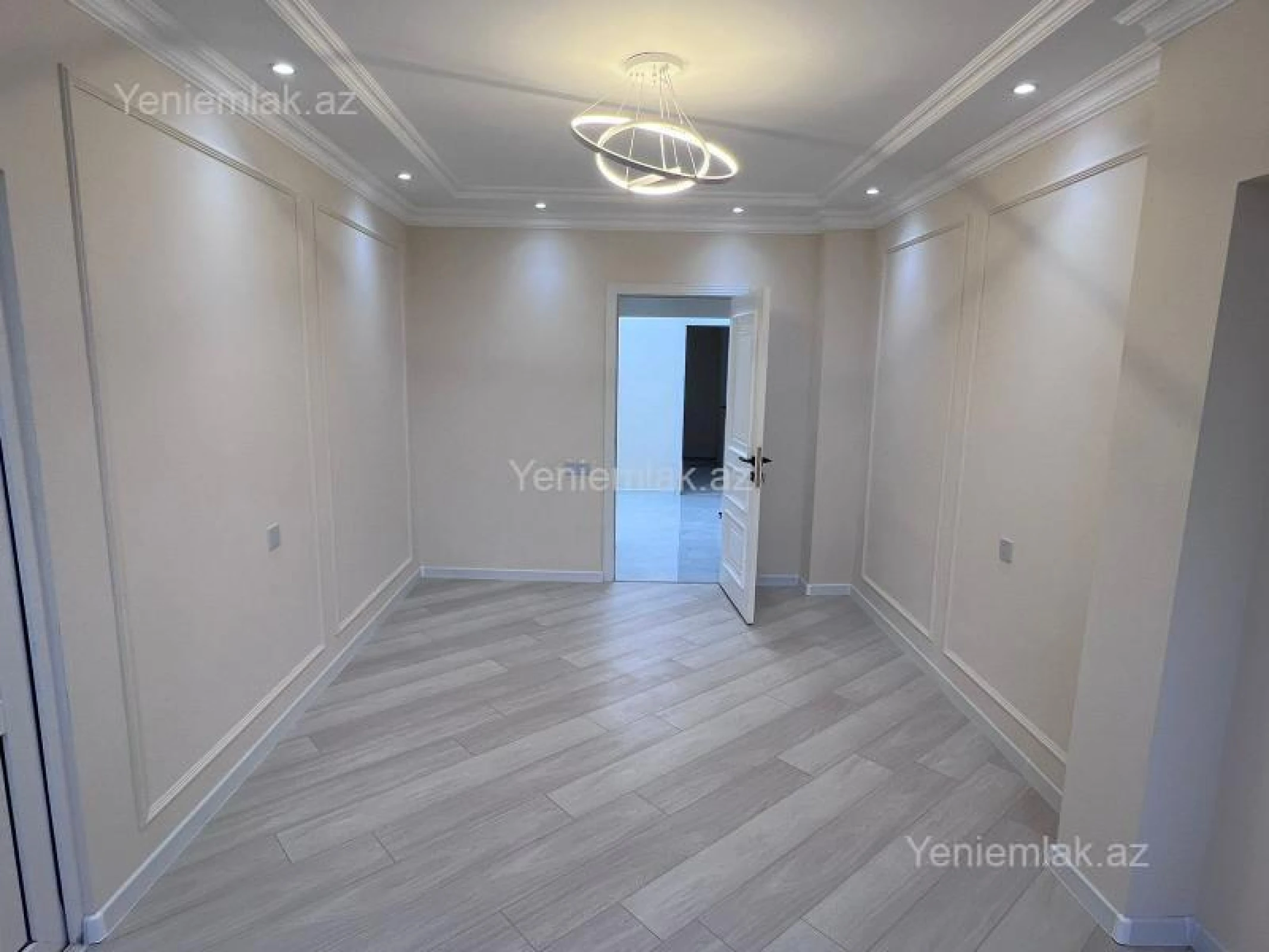 Satılır 4 otaqlı köhnə tikili 110 m²