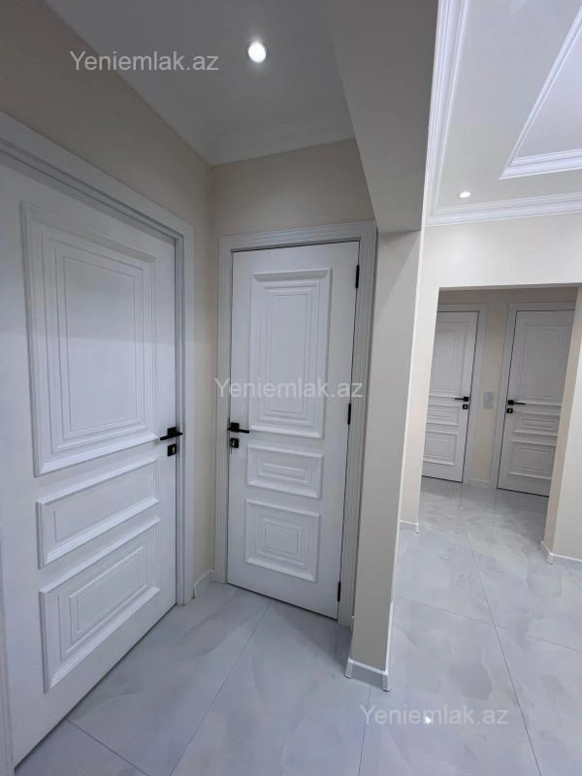 Satılır 4 otaqlı köhnə tikili 110 m²