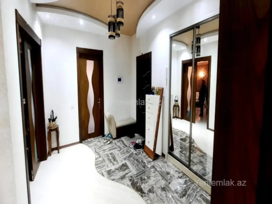 Satılır 4 otaqlı yeni tikili 167 m²