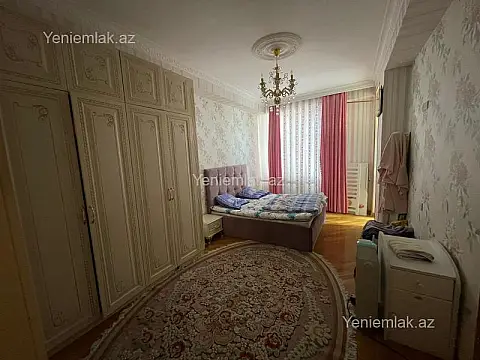 Satılır 3 otaqlı yeni tikili 130 m²