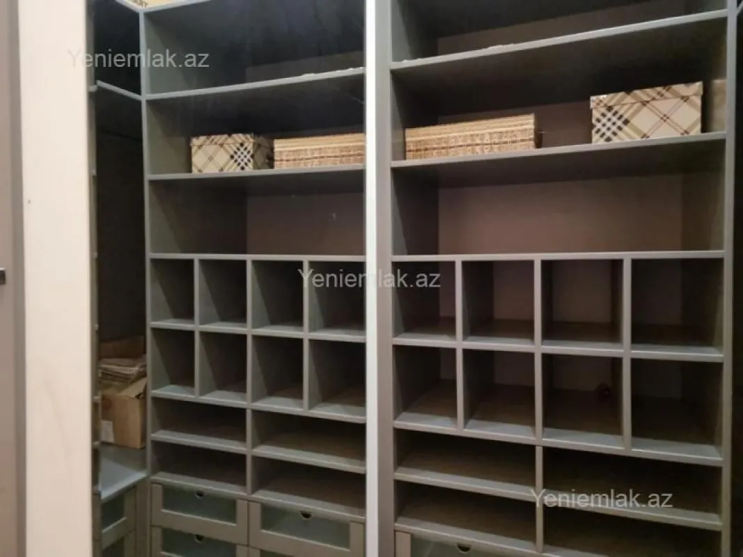 Satılır 5 otaqlı yeni tikili 225 m²