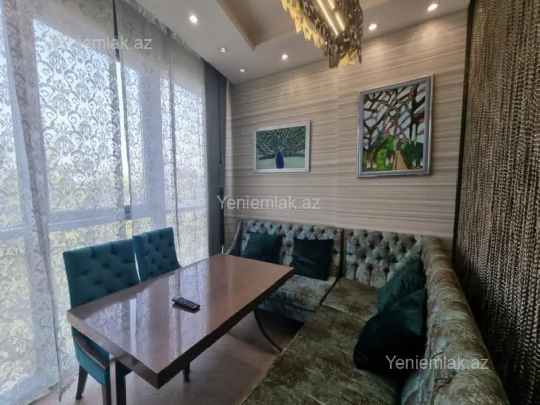 Satılır 5 otaqlı yeni tikili 225 m²