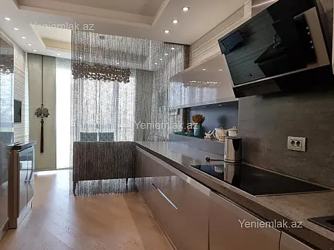 Satılır 5 otaqlı yeni tikili 225 m²